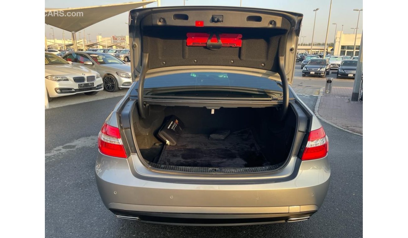 Mercedes-Benz E300 Avantgarde Mercedes E300 AMG_GCC_2012_Excellent Condition _Full option