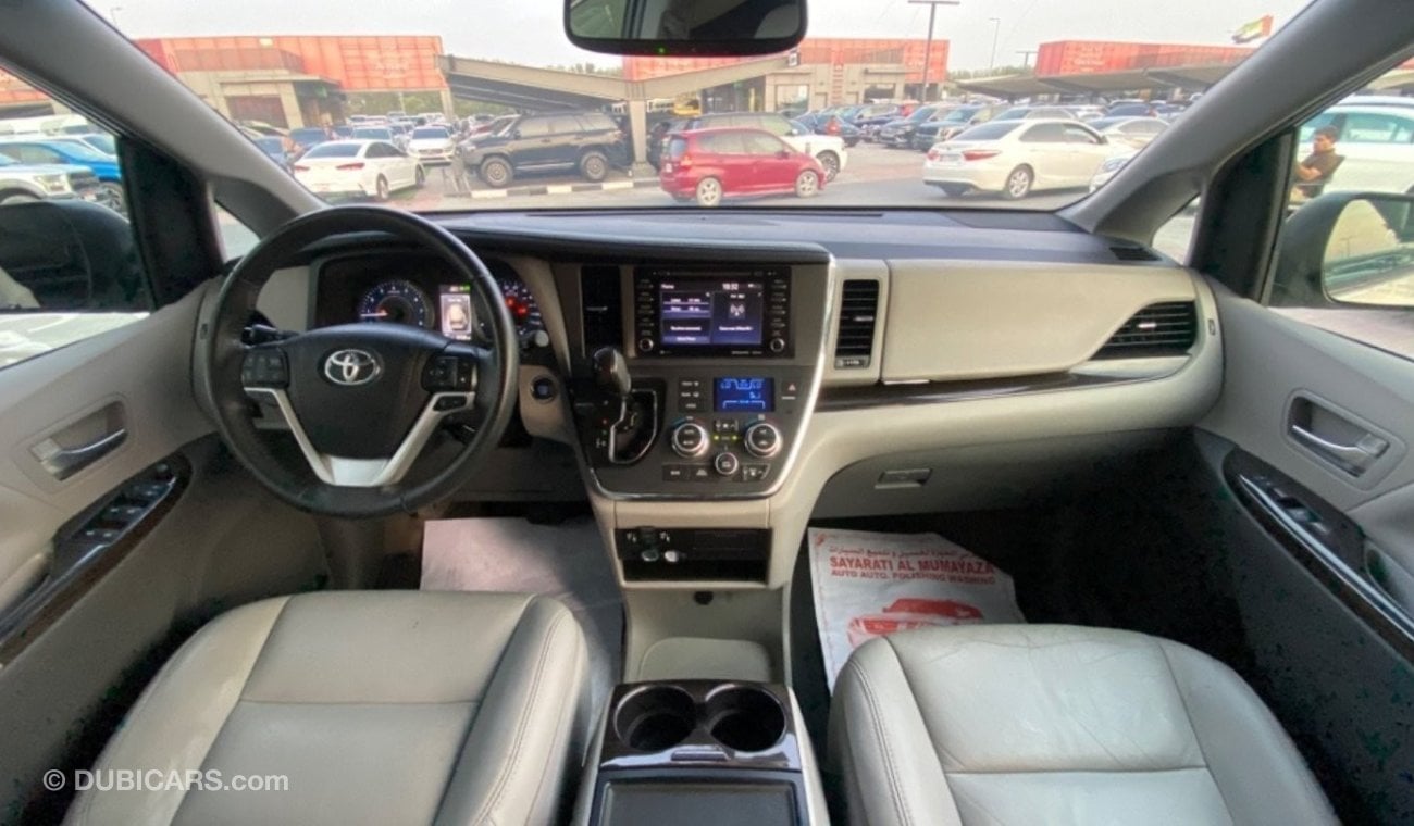 Toyota Sienna XLE, Full Option