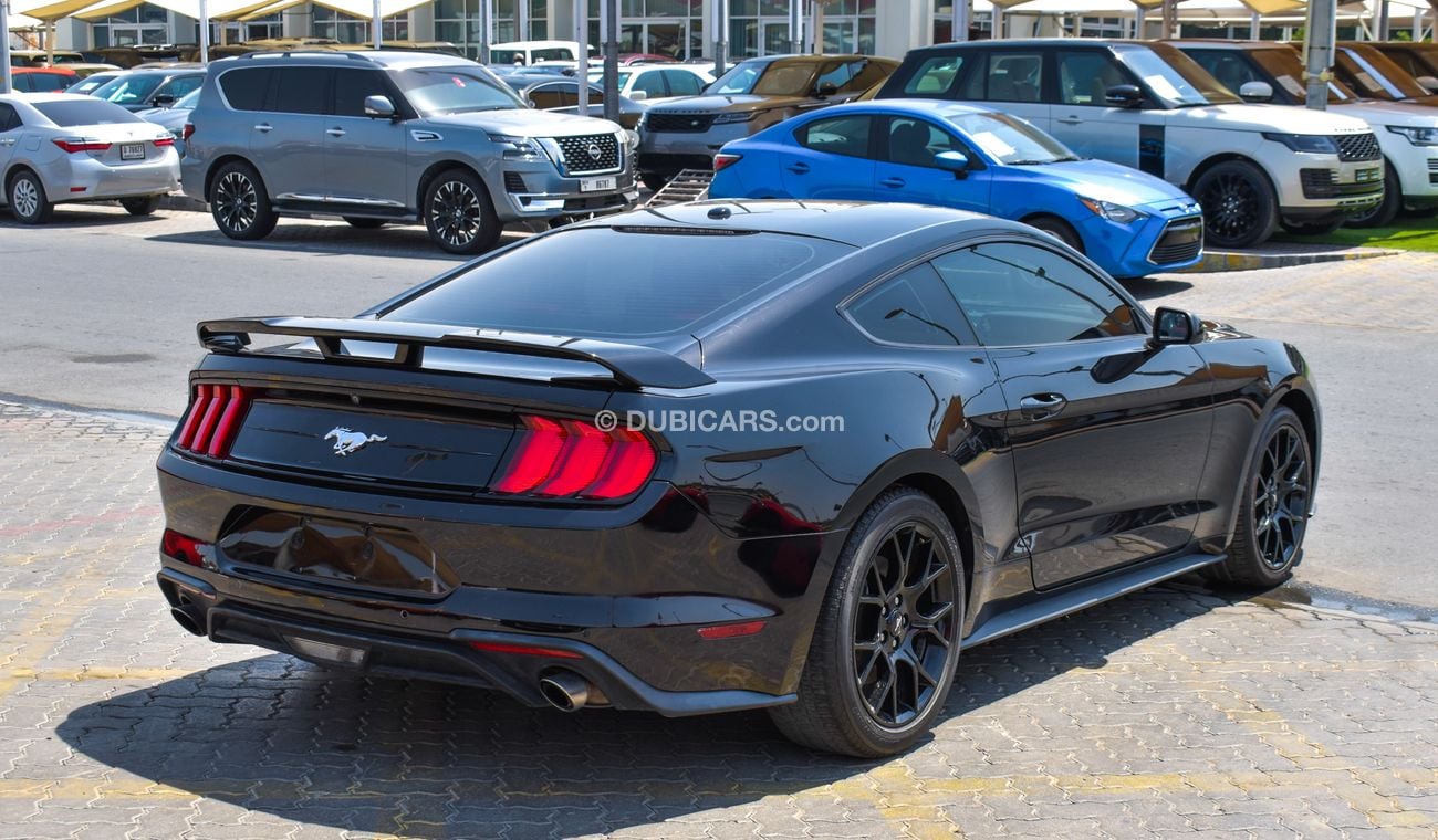 Used Ford Mustang Ecoboost 2019 for sale in Dubai - 606434