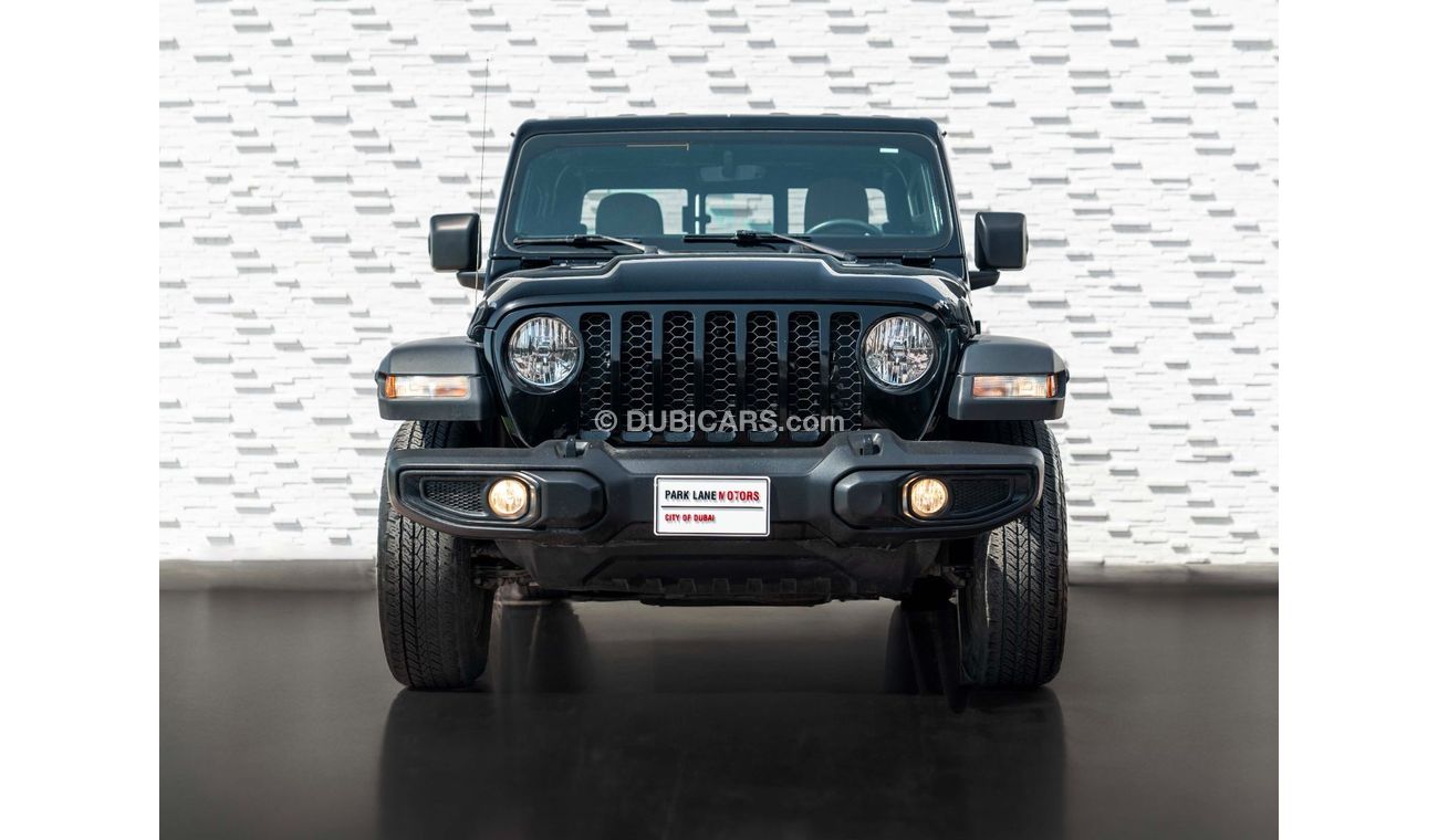 جيب جلادياتور AED 2,516 PM • GLADIATOR SPORT • ONLY 43,000 KM • OFFICIAL JEEP WARRANTY UNTIL 2027