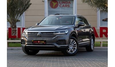 Volkswagen Touareg Atmosphere 3.0L Volkswagen Touareg Atmosphere 2023 GCC under Agency Warranty and Service Contract wi