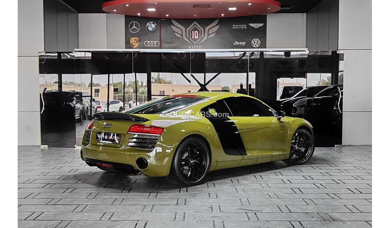 أودي R8 AED 7,500 P.M | 2015 AUDI R8 SPORTS QUATTRO | COUPE | 4.2L V8  430 HP | FSH | LOW KM | GCC