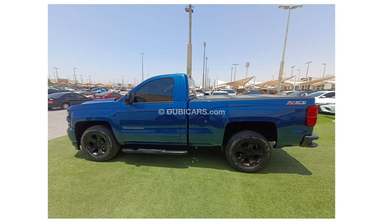 Chevrolet Silverado LT Z71 the car is in excellent condition clean inside and out not painted