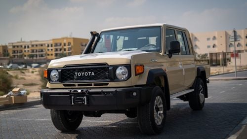 Toyota Land Cruiser Pick Up TOYOTA LC 79 DOUBLE CABIN PETROL V6 PICKUP AUTOMATIC