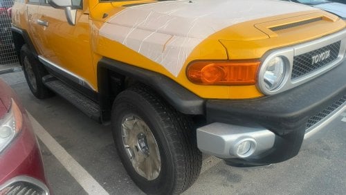 تويوتا إف جي كروزر 2023 TOYOTA FJ CRUISER 4.0L PETROL AUTOMATIC ZERO KM