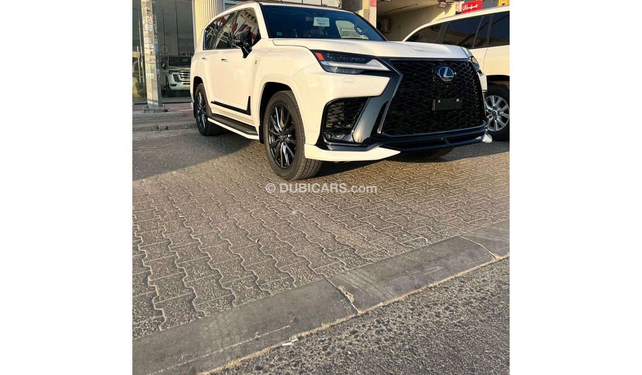 Lexus LX600 F SPORT 3.5L ( CYL)