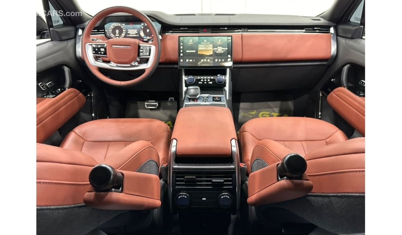 Land Rover Range Rover Vogue Autobiography 2023 Range Rover Vogue SV Autobiography, Mar 2026 Agency Warranty, Full Service History, GCC