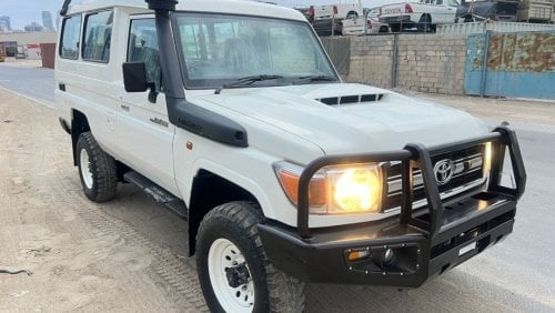 Toyota Land Cruiser Pick Up