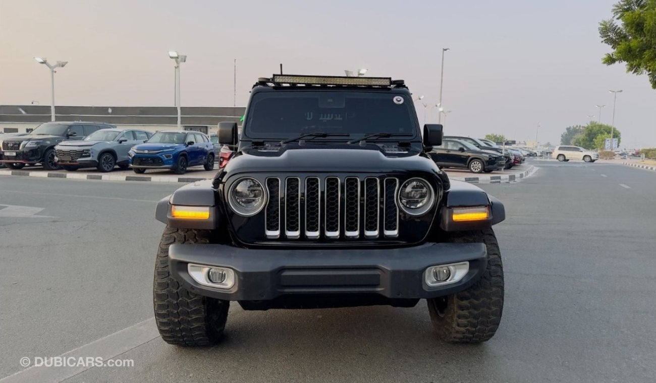 Jeep Gladiator PREMIUM CAMPING ACCESSORIES INSTALLED | ROOF MOUNTED LED LIGHTS | 3.6L PETROL | RHD | 2020 | 4 X 4 |