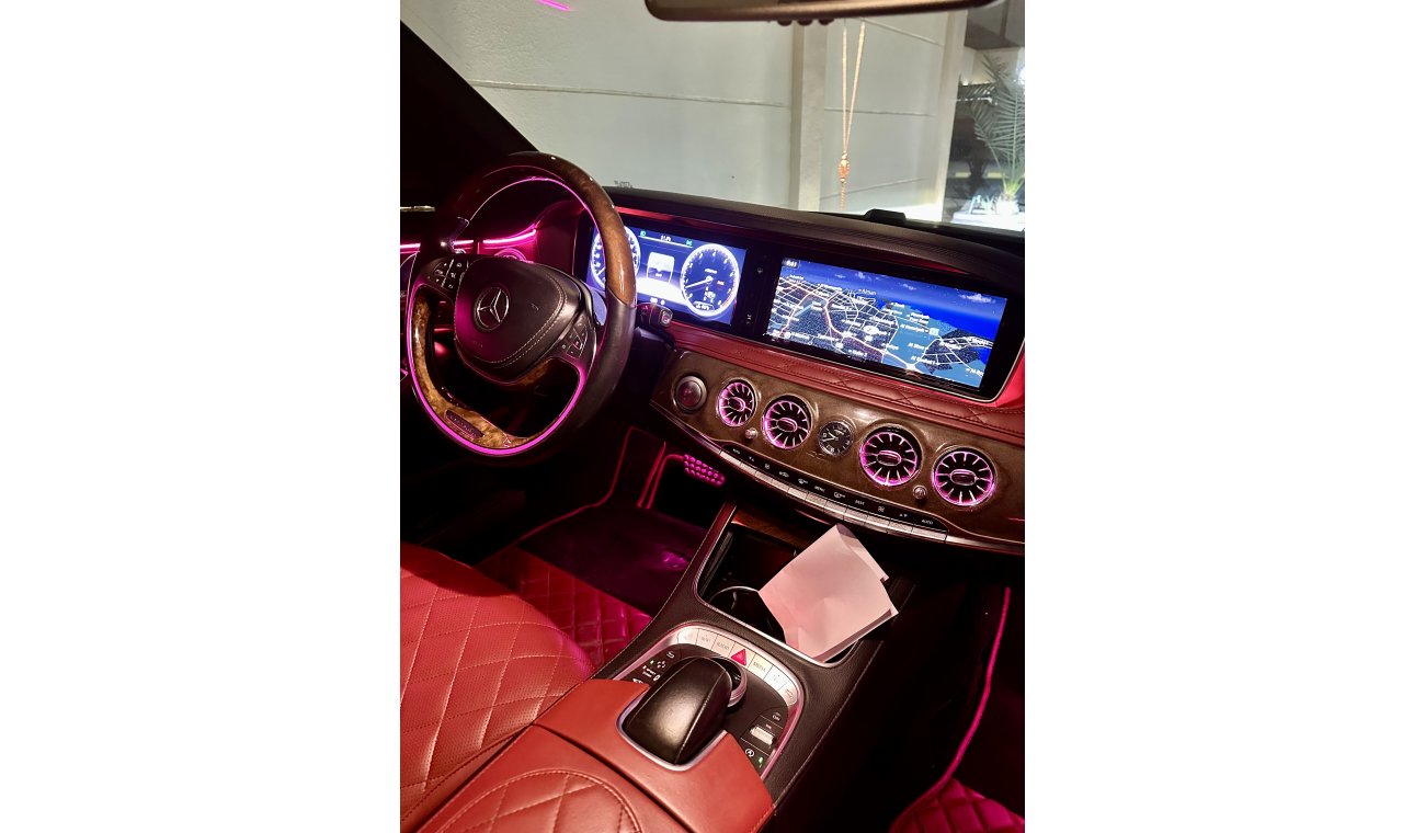 مرسيدس بنز S 550