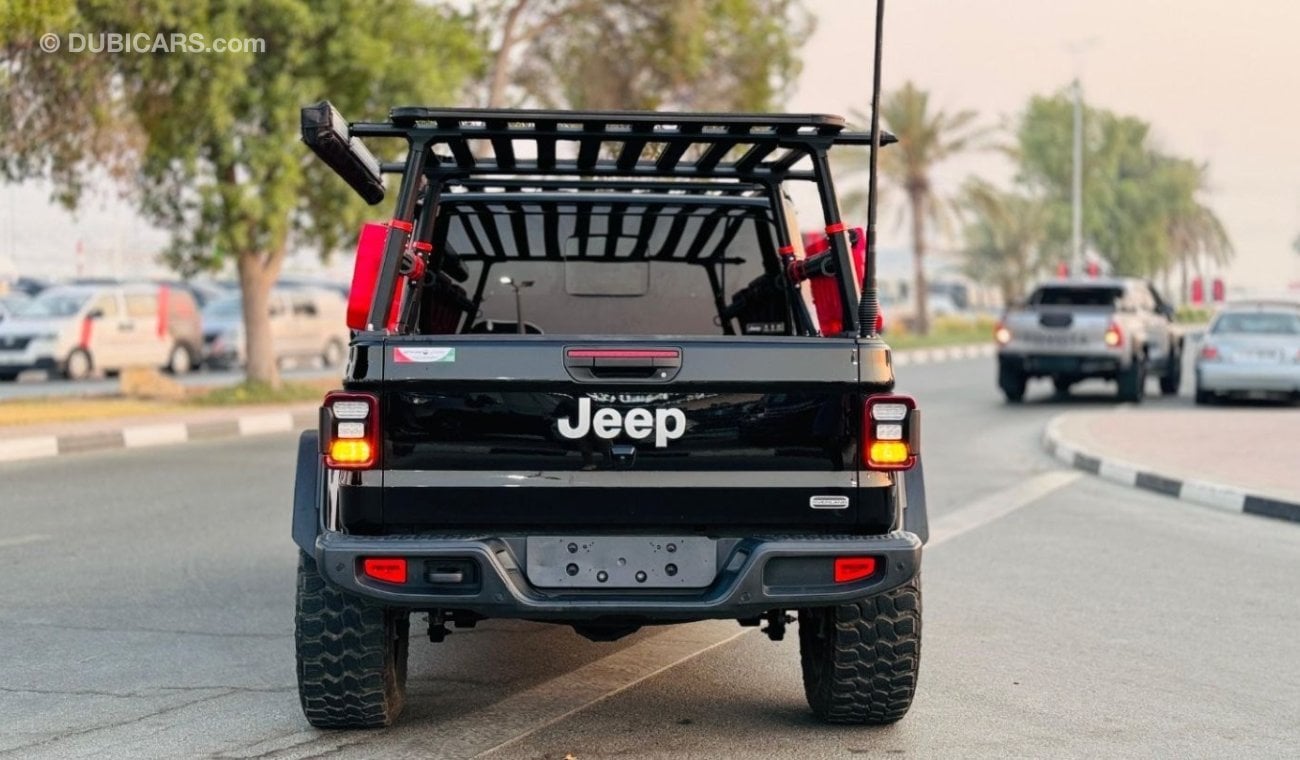 Jeep Gladiator PREMIUM CAMPING ACCESSORIES INSTALLED | ROOF MOUNTED LED LIGHTS | 3.6L PETROL | RHD | 2020 | 4 X 4 |