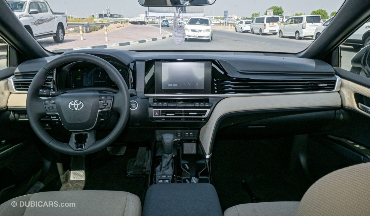 تويوتا كامري Toyota Camry E Plus 2.5L Hybrid, Sunroof - 2025 (Export)