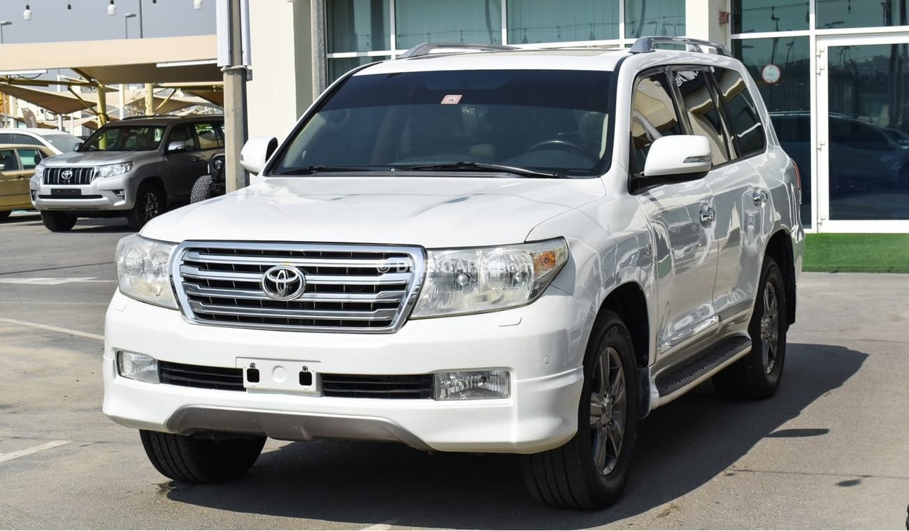 Toyota Land Cruiser VXR V8