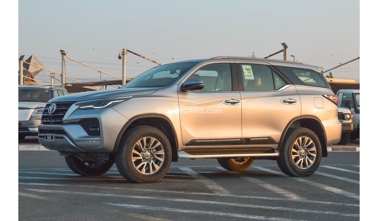 تويوتا فورتونر TOYOTA FORTUNER 4.0L V6 4WD PETROL SUV 2023