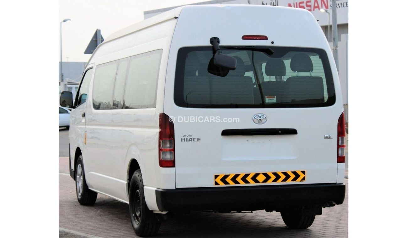 Toyota Hiace Toyota Hiace High Roof 2017 GCC in excellent condition without accidents, very clean from inside and