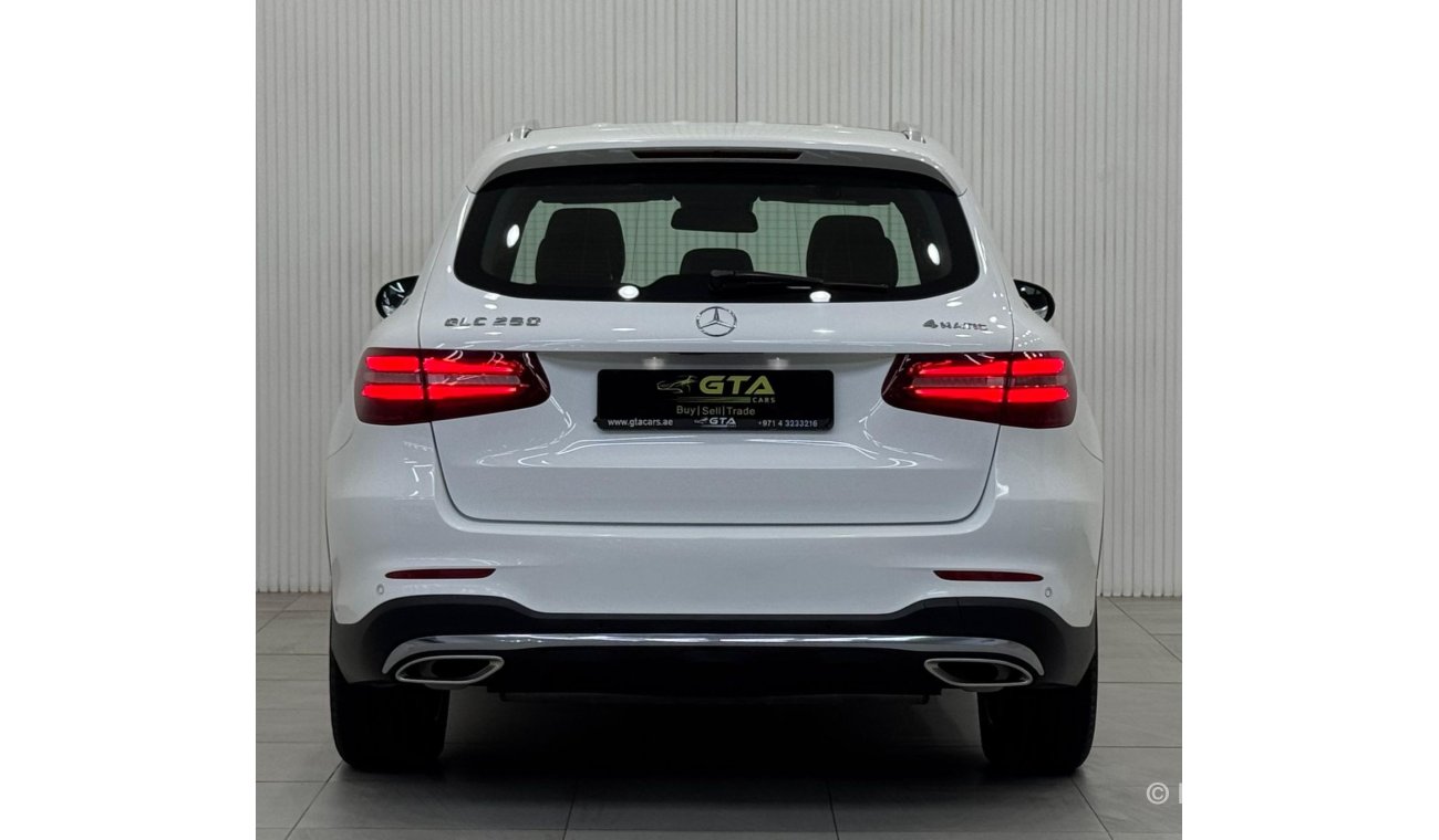 مرسيدس بنز GLC 250 4MATIC 2.0L 2016 Mercedes Benz GLC250 AMG 4MATIC, Service History, Low Kms, Excellent Condition, GCC