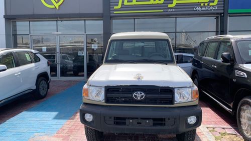 Toyota Land Cruiser Hard Top Toyota land cruiser lc78 4.2L V6 3-door manual with diff lock and power window