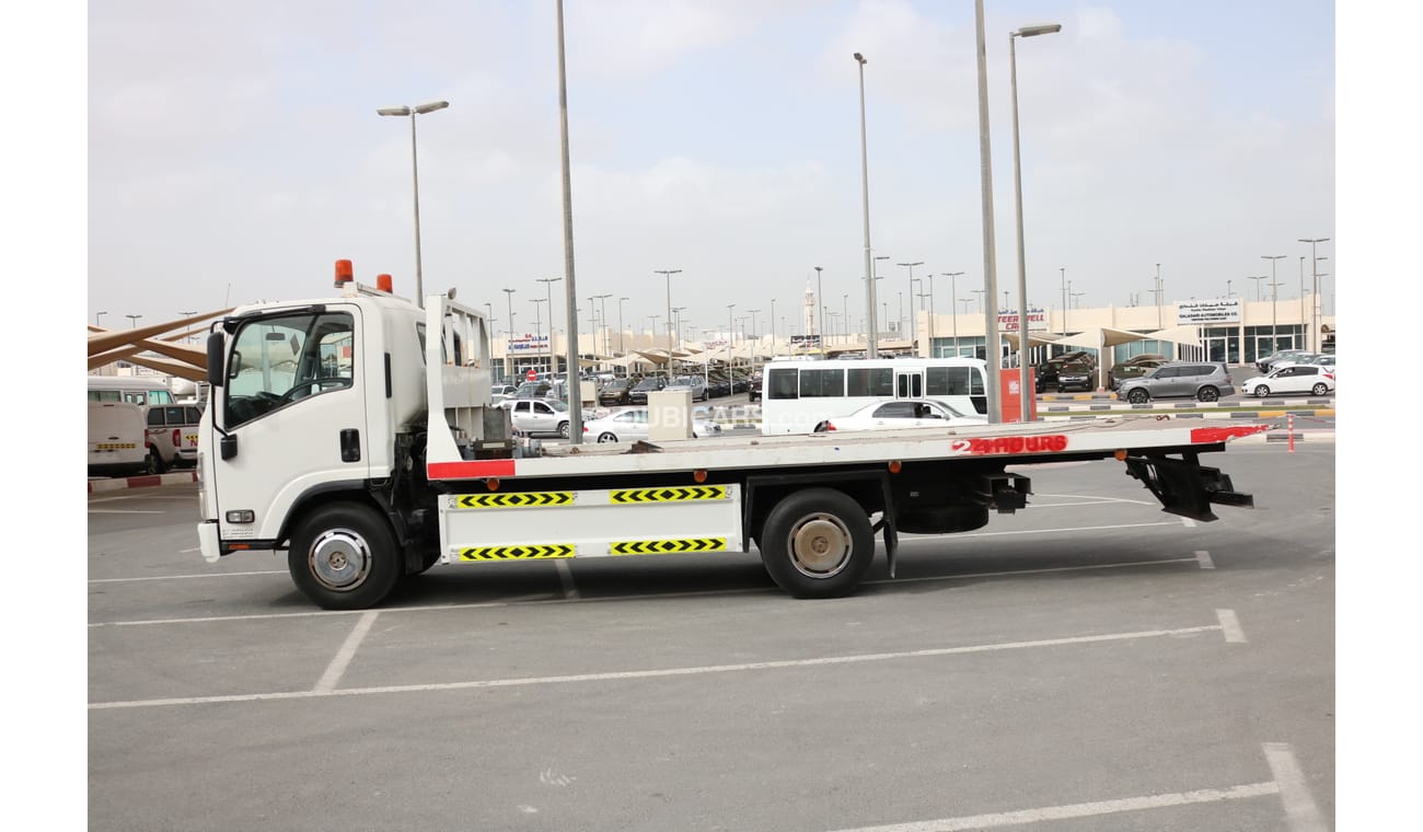 إيسوزو NPR FLAT BED RECOVERY TRUCK