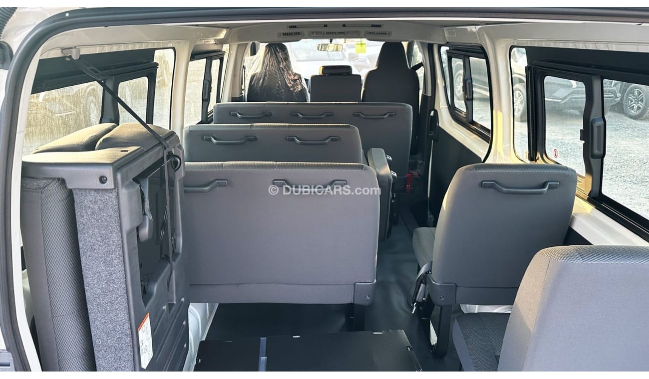 تويوتا هاياس TOYOTA HIACE 3.0L BUS 15-SEATS A/C MT