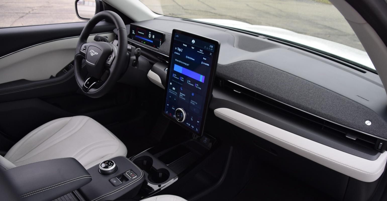 Ford MachE interior - Cockpit