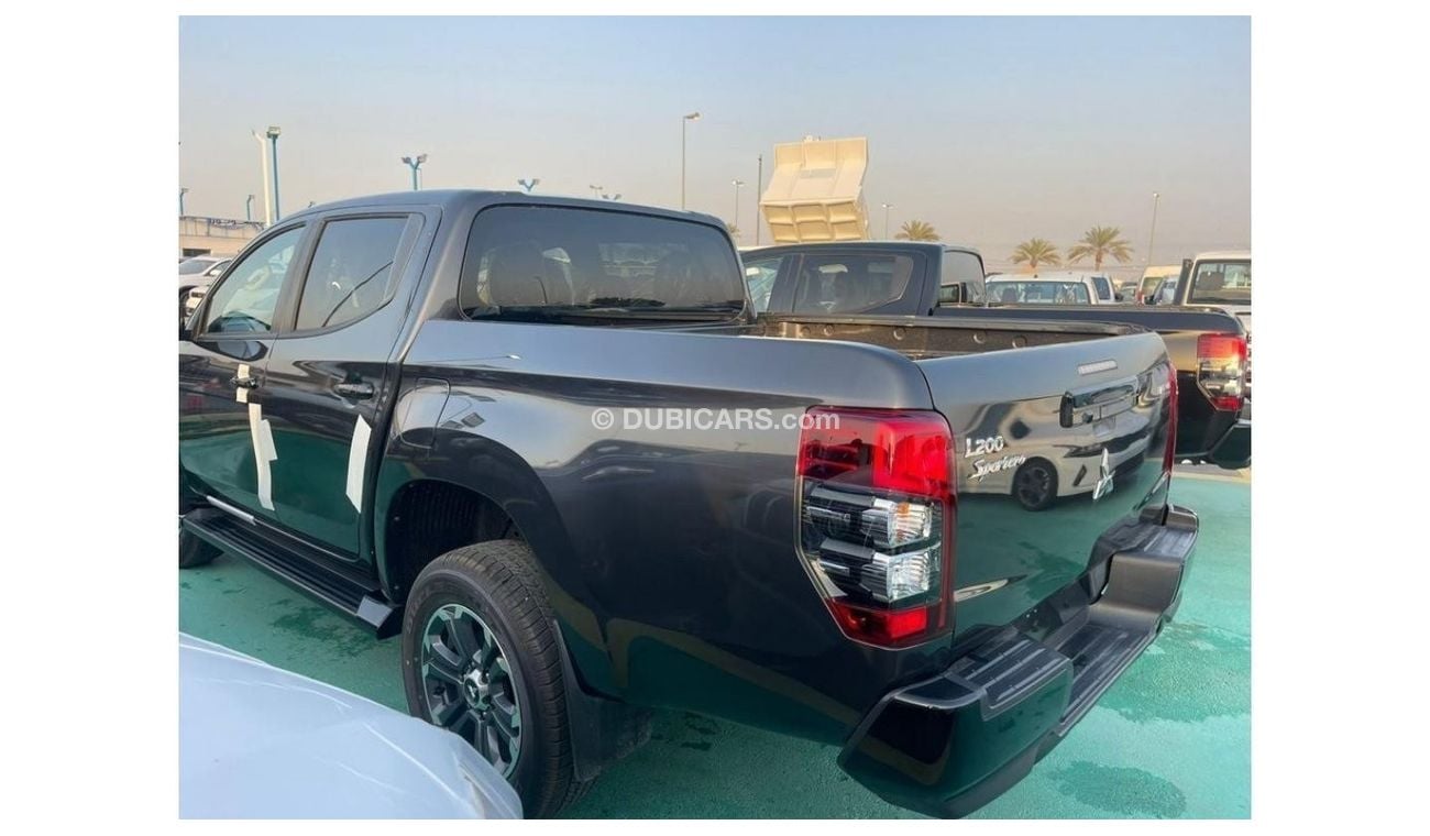 ميتسوبيشي L200 sportero  deseil  4x4  full   option automatic