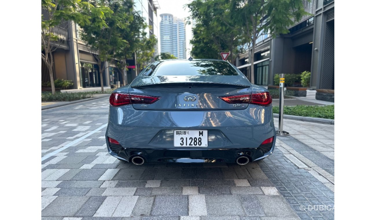 Infiniti Q60 RED SPORT 400