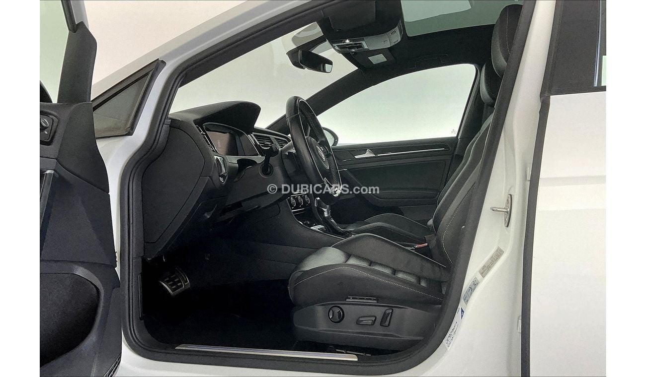 Volkswagen Golf R - Leather w/sunroof