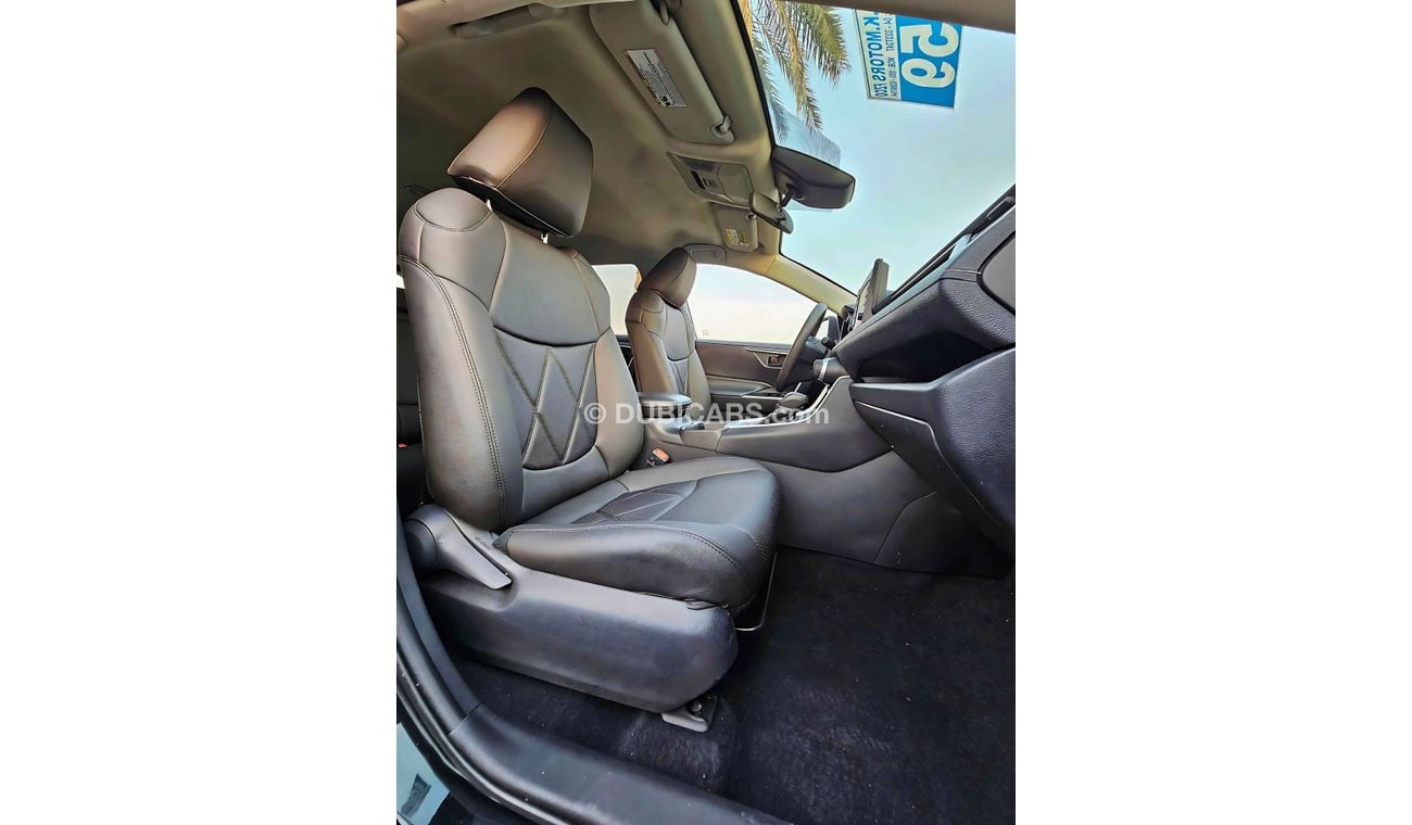 تويوتا راف ٤ LE/ ORG AIRBAG/ DVD CAMERA/ LEATHER/ RIMS/ 1036 MONTHLY/ LOT# 204152