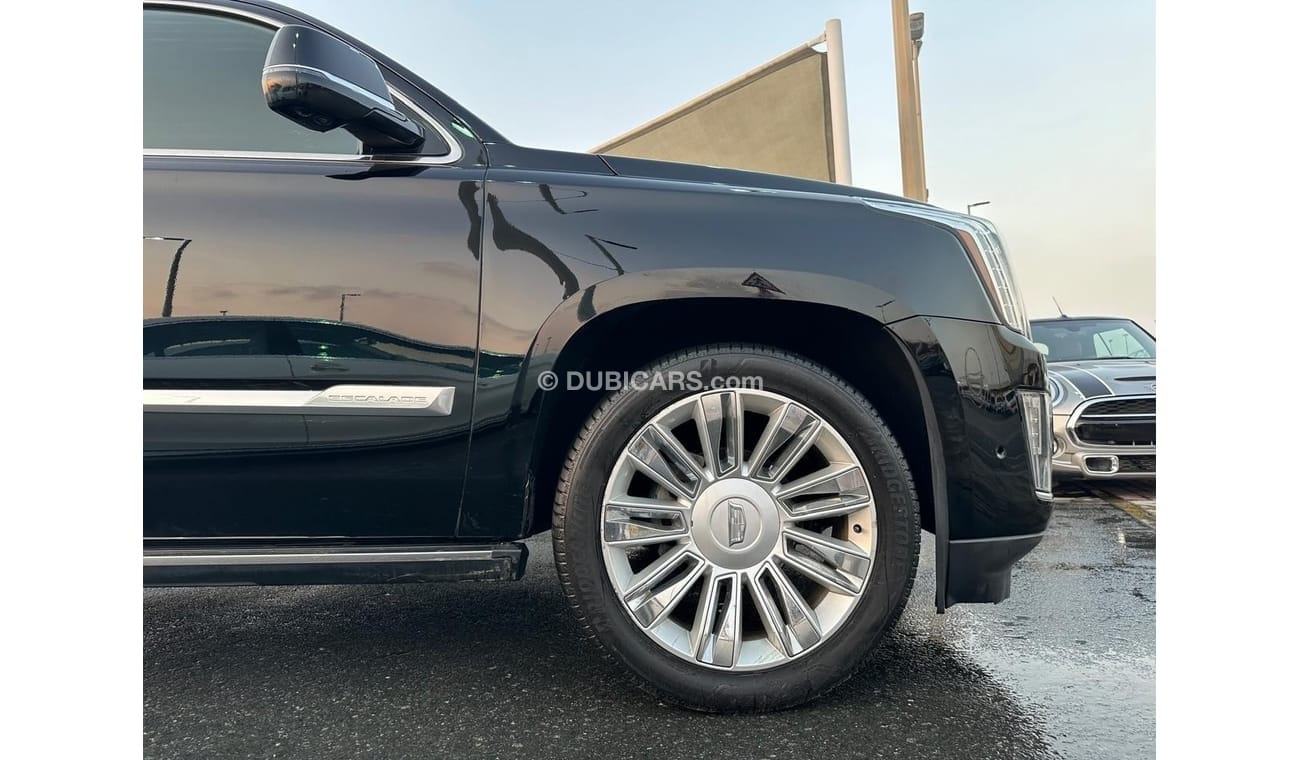 كاديلاك إسكالاد Cadillac Escalade Platinum XLGcc2018_Excellent_Condition _Full option