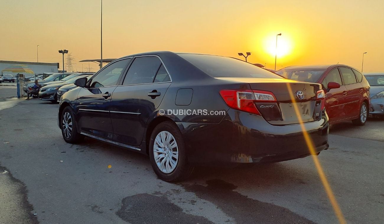 Toyota Camry Toyota Camry LE Hybrid