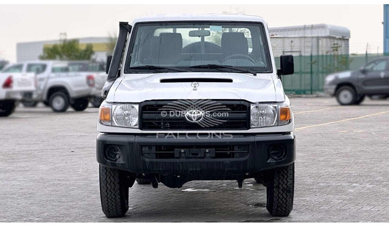 Toyota Land Cruiser Pick Up 79 4.5L V8 DC PUP DSL MT