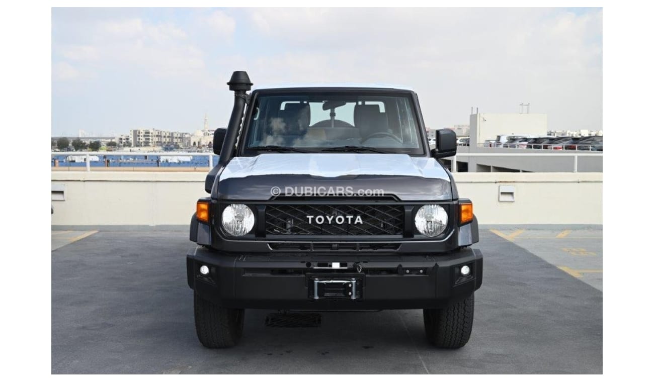 Toyota Land Cruiser Pick Up Double Cab V8 4.5L Manual Transmission