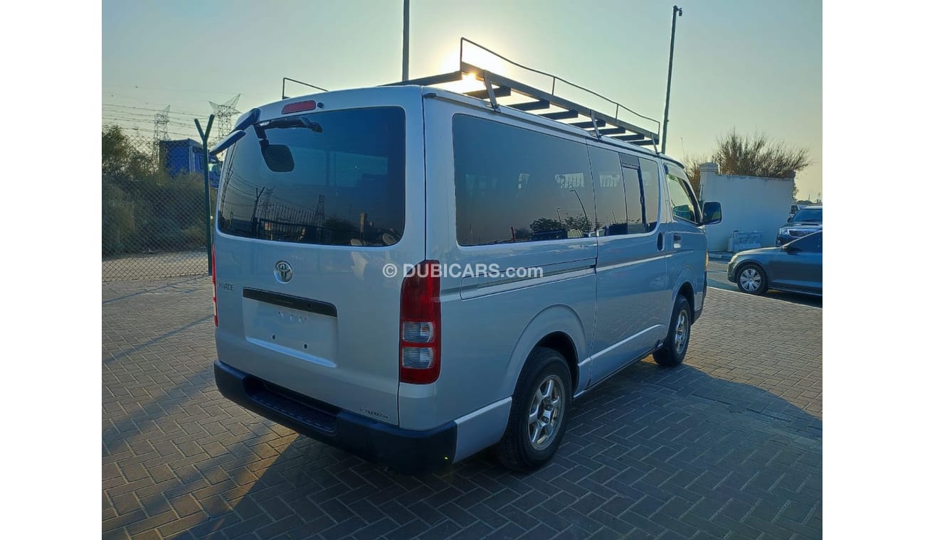 Toyota Hiace KDH205-0042172 || TOYOTA	HIACE SILVER	cc2500	DIESEL RHD MANUAL || only export