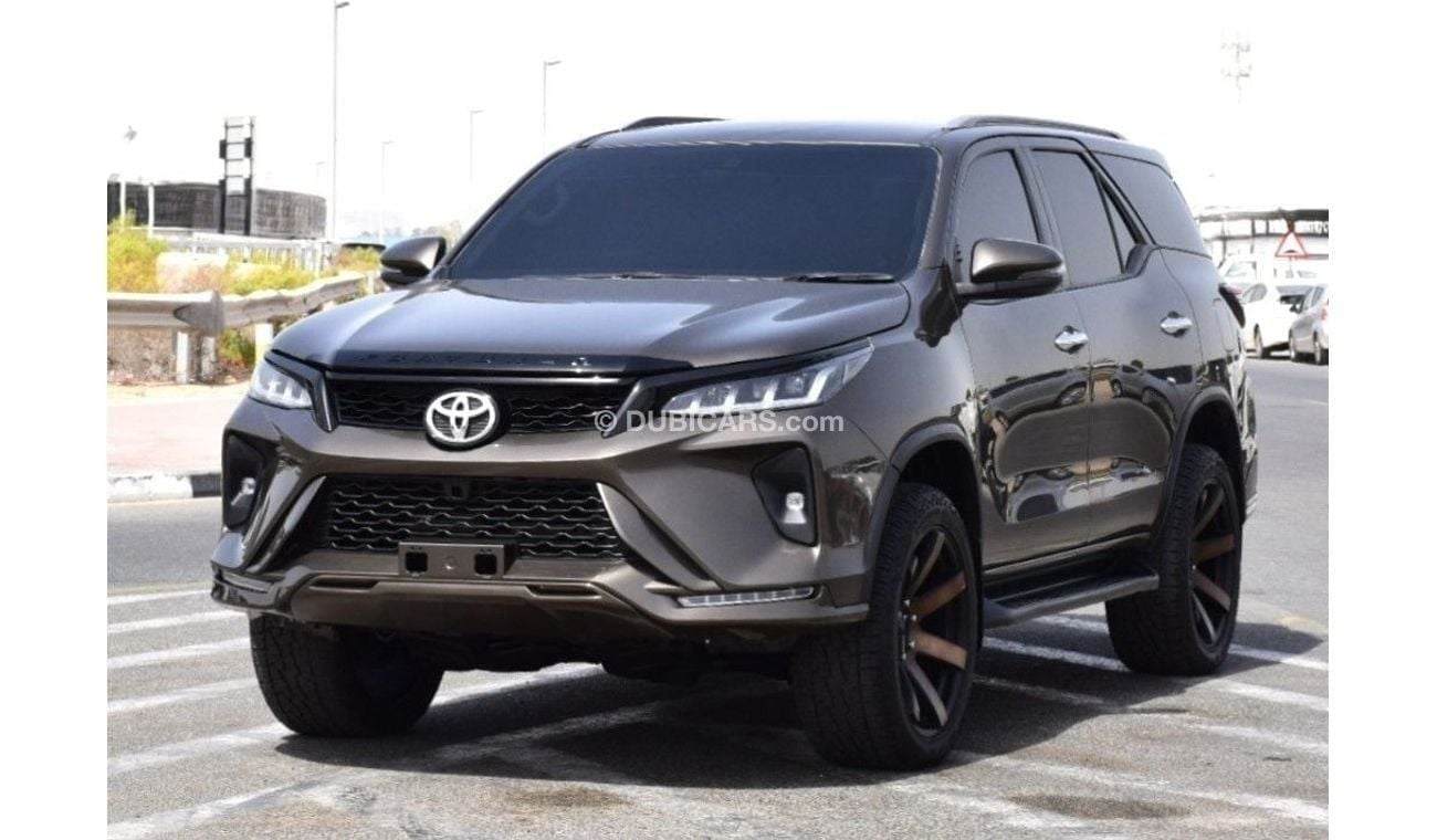 Toyota Fortuner 2019 Toyota Fortuner, 5dr SUV, 2.8L 4cyl 1GD Diesel Engine, Automatic, Four Wheel Drive, Australian 