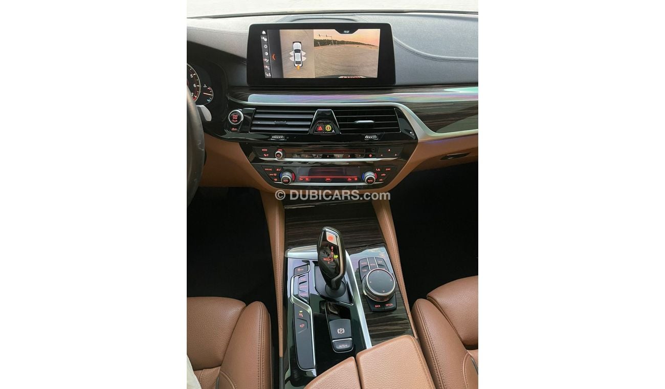 بي أم دبليو 540i Luxury 3.0L