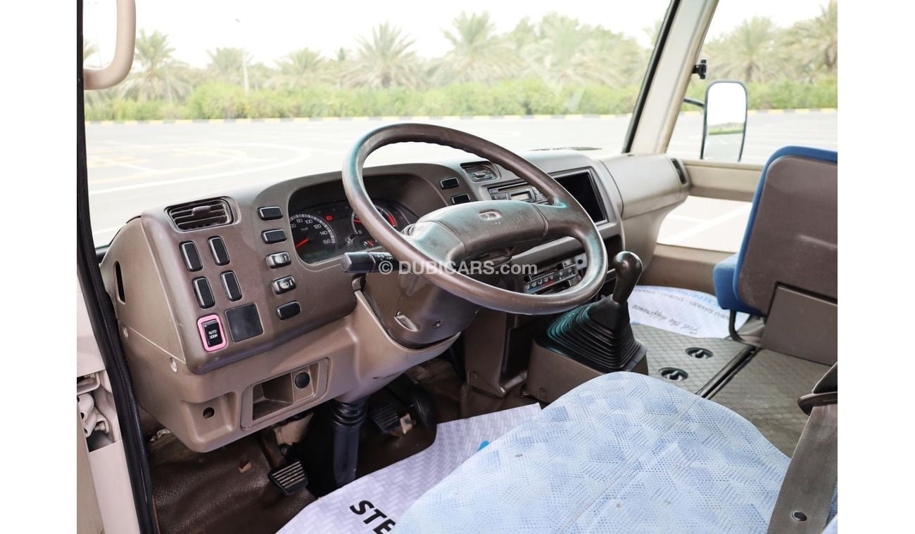 Mitsubishi Rosa 2015 | ROSA BUS | 34 SEATER - DIESEL - MANUAL TRANSMISSION | GCC SPECS | EXCELENT CONDITION