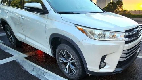 Toyota Highlander 2018 Highlander Toyota LE