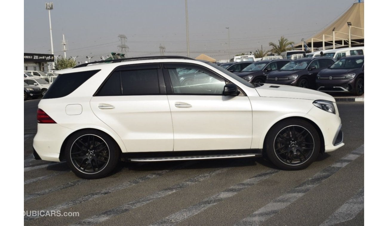 Mercedes-Benz GLE 43 AMG Std English