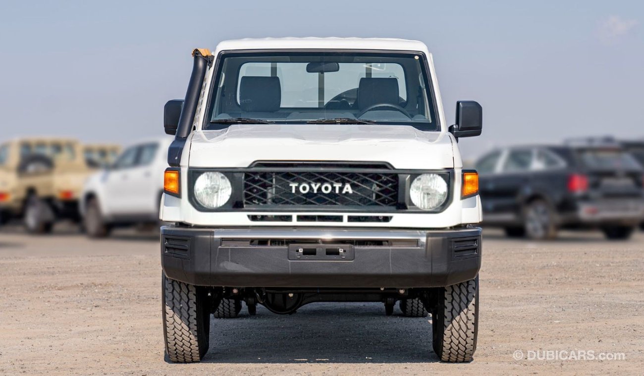 تويوتا لاند كروزر بيك آب LAND CRUISER LC79 SC 4.2L V6 DIESEL 2024