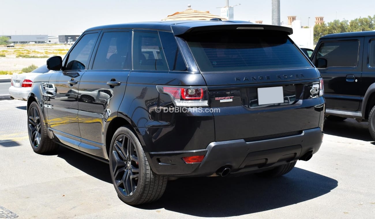 Land Rover Range Rover With Autobiography badge