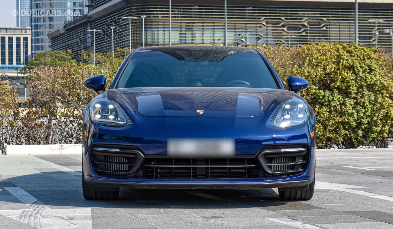 Porsche Panamera 4