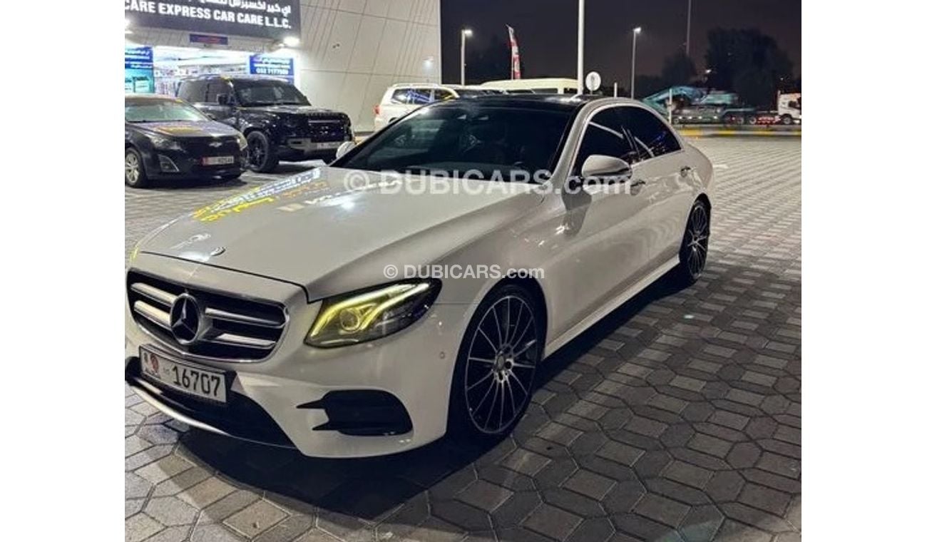 مرسيدس بنز E300 4Matic