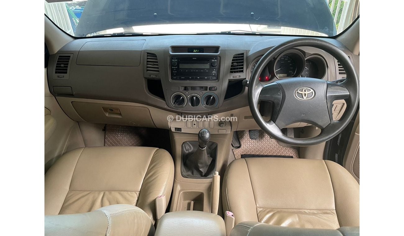 Toyota Hilux Vigo Double Cabin