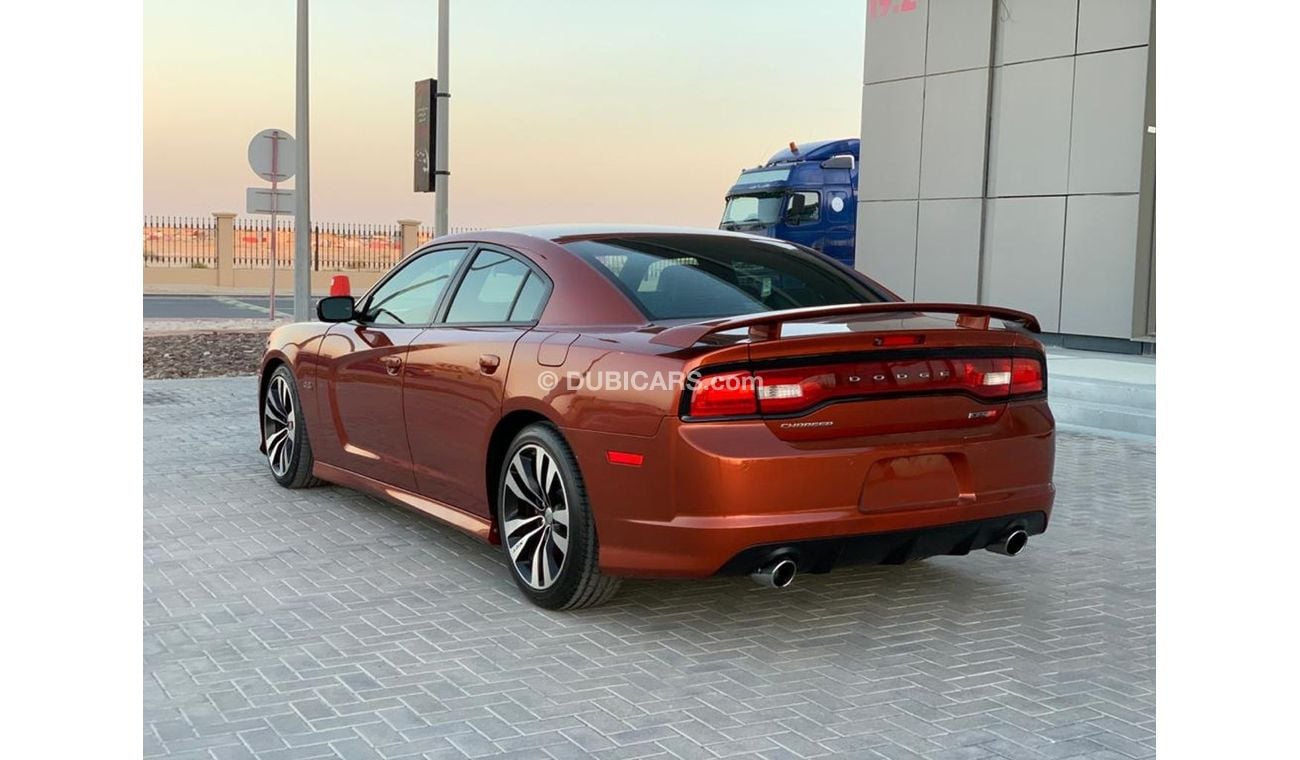 دودج تشارجر Dodge Charger SRT 6.4/ 2013 /GCC Good Conditions