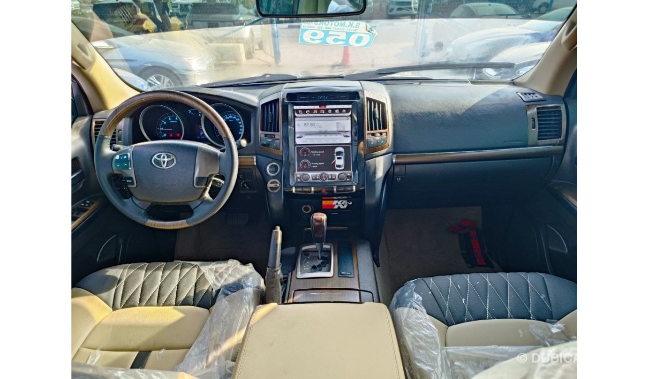 Toyota Land Cruiser / 2020 SHAPE V8 / LOT#46060