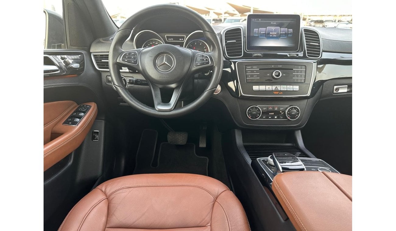 Mercedes-Benz GLE 400 AMG Mercedes GLE 400_GCC_2016_Excellent Condition _Full option