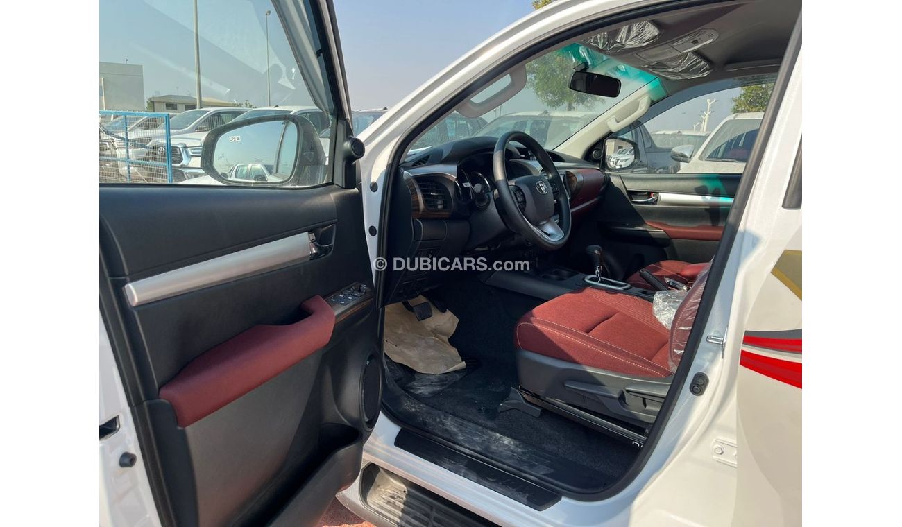 تويوتا هيلوكس TOYOTA HILUX 2.7 AT FULL OPTION WITH PUSH START WHITE YEMEN SPEC 2025