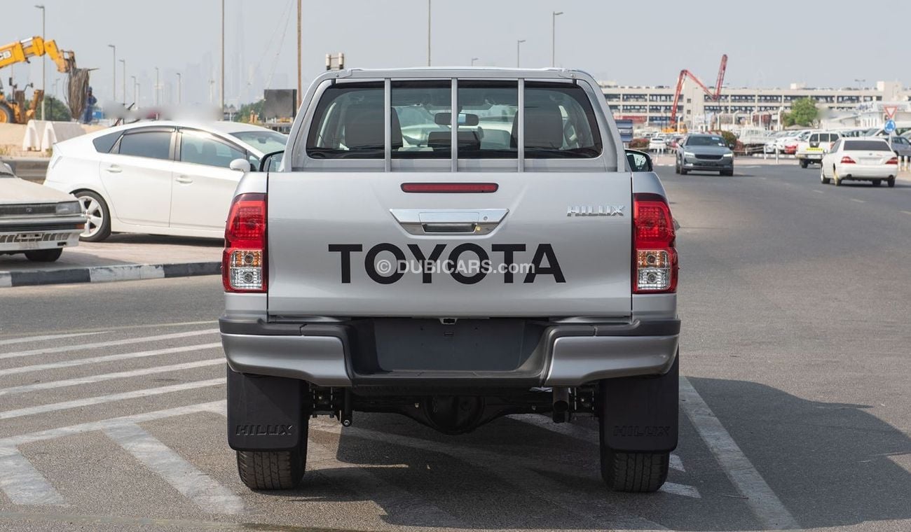 تويوتا هيلوكس TOYOTA HILUX 2.4L MID OPTION A/T MY2024 FOR EXPORT