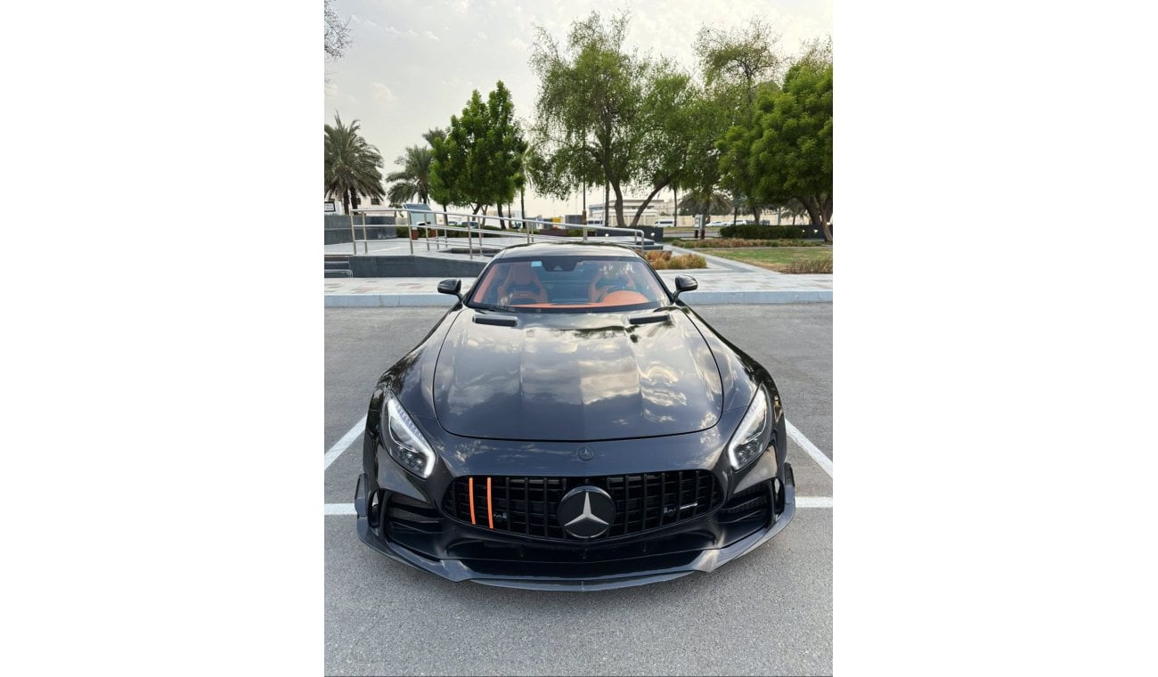 مرسيدس بنز AMG GTR