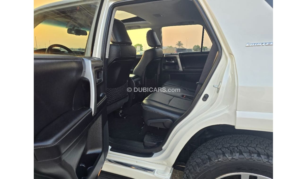 تويوتا Runner4 Limited Edition 4x4 , 7 seater , Sunroof and Push button